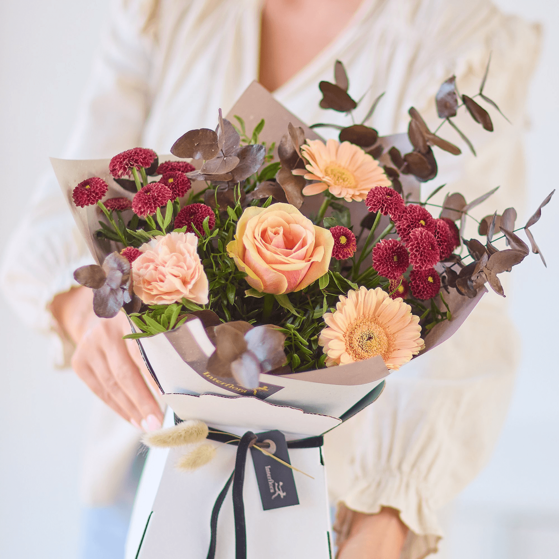 The Dawn Garden — Roses hand-tied bouquet