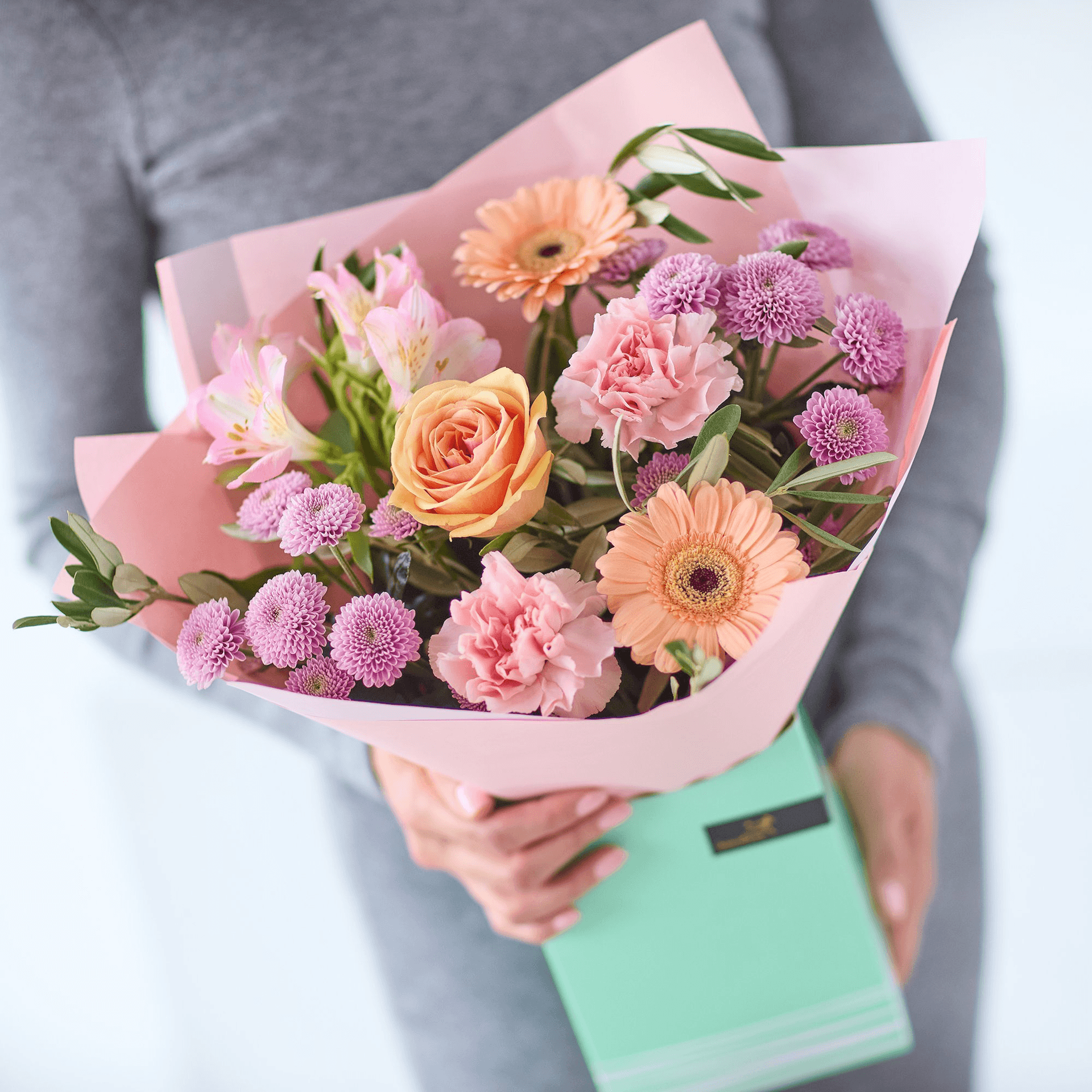 The Dreamy Moment — Wedding hand-tied bouquet