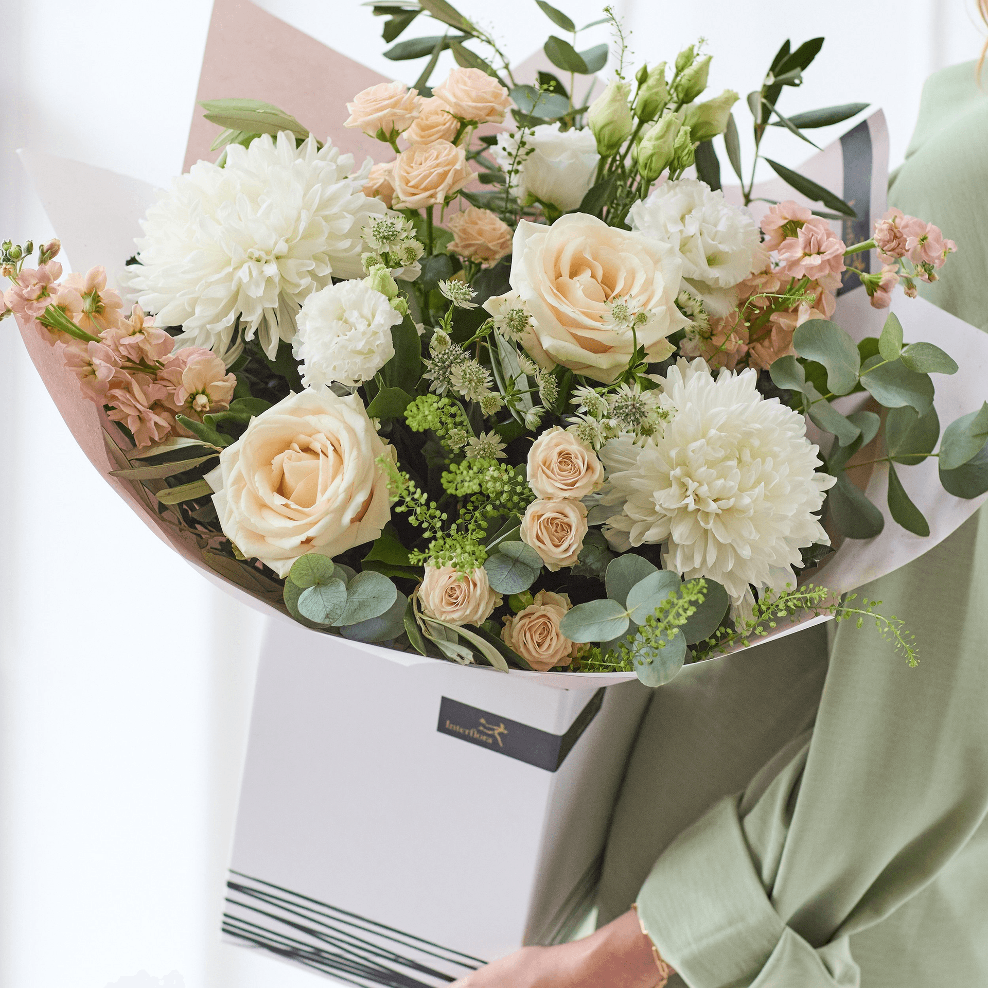 The Perfect Peace — Luxury & premium hand-tied bouquet