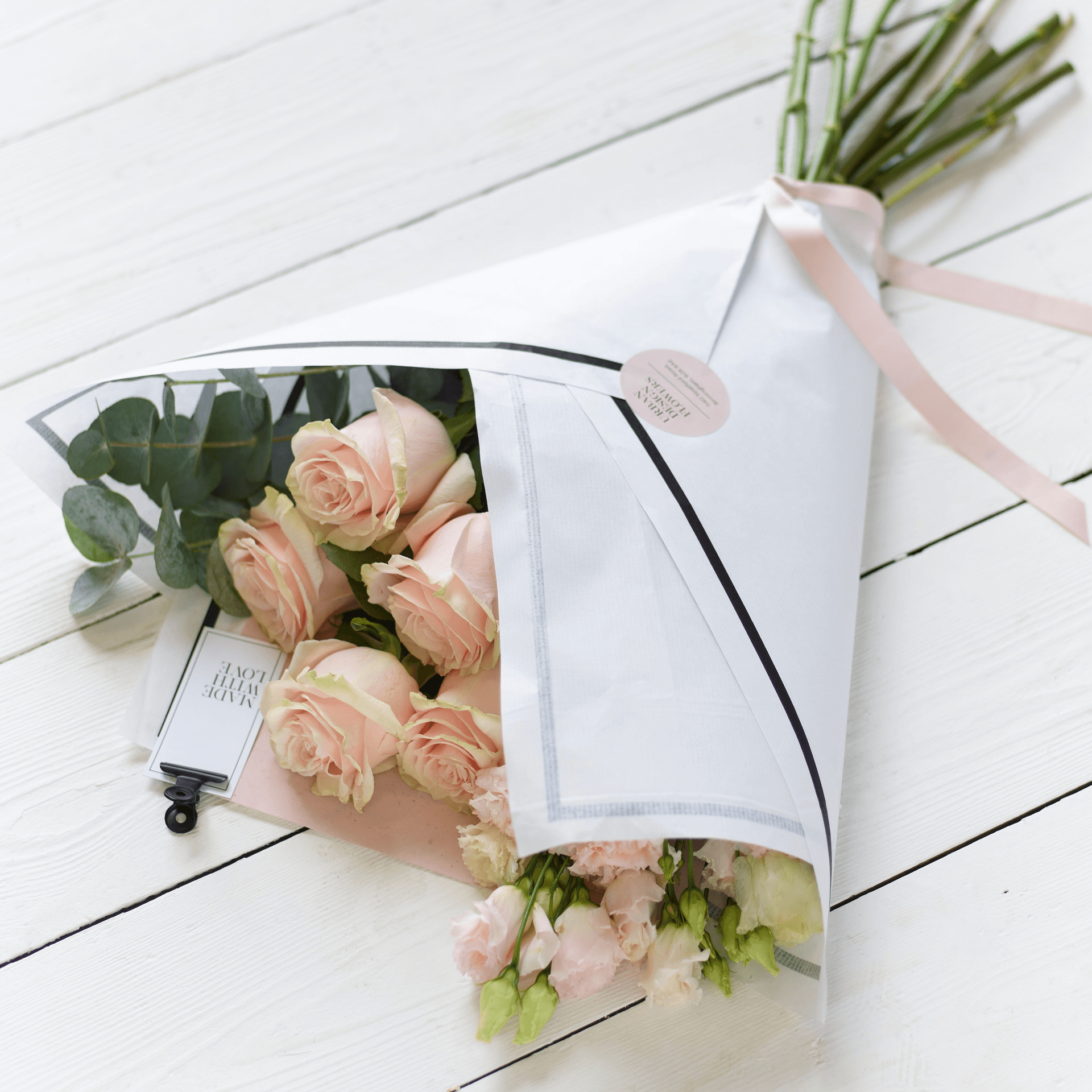 Beautifully Simple Pink Flower Wrap — Beautifully simple hand-tied bouquet