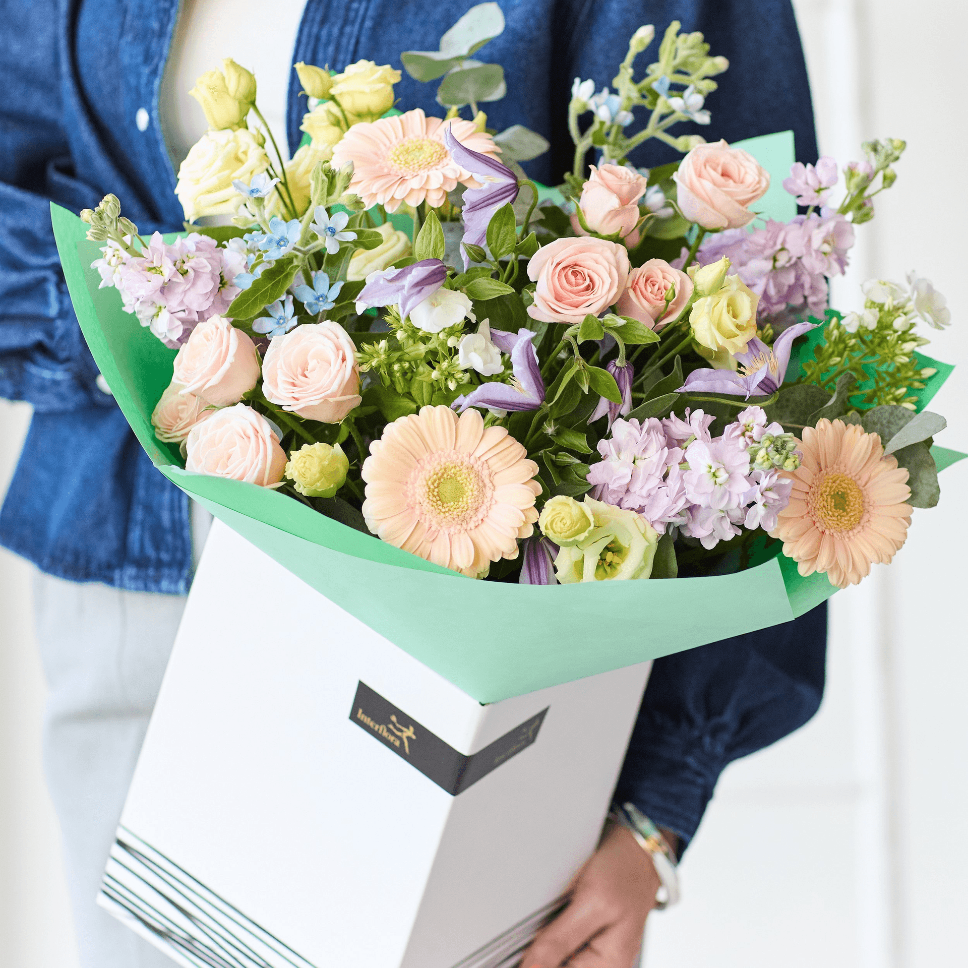 The Lasting Love — Luxury & premium hand-tied bouquet